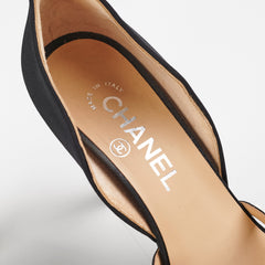 Chanel Pearl Heels Size 36 Black Chanel Pearl Heels Size 36 Black