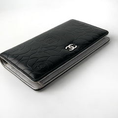 Chanel Yen Camelia Wallet Black Chanel Yen Camelia Wallet Black