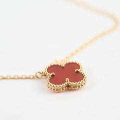 Van Cleef & Arpels 18k Yellow Gold Carnelian Necklace Van Cleef & Arpels 18k Yellow Gold Carnelian Necklace