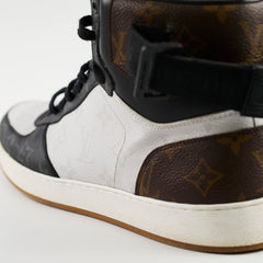 Louis Vuitton Mens High Top Sneaker Size 8.5 Louis Vuitton Mens High Top Sneaker Size 8.5