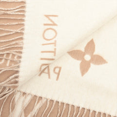 ITEM 16 - Louis Vuitton Reykjavik Cashmere Scarf Beige ITEM 16 - Louis Vuitton Reykjavik Cashmere Scarf Beige