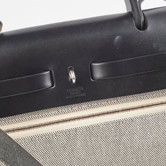 Hermes Herbag Zip 31 Retourne Black/White - Y Stamp Hermes Herbag Zip 31 Retourne Black/White - Y Stamp