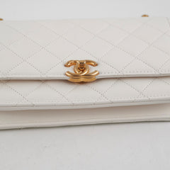 Chanel Seasonal Wallet On Chain WOC White Chanel Seasonal Wallet On Chain WOC White