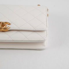 Chanel Seasonal Wallet On Chain WOC White Chanel Seasonal Wallet On Chain WOC White