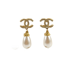 Chanel CC Logo Pearl Drop Earrings Costume Jewellery Chanel CC Logo Pearl Drop Earrings Costume Jewellery