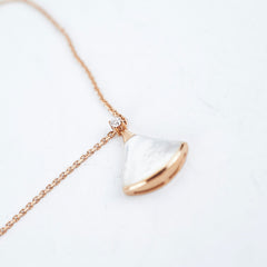 Bvlgari Divas' Dream Mother of Pearl Necklace Bvlgari Divas' Dream Mother of Pearl Necklace