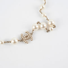 Chanel Long Necklace Pearls (Costume Jewellery) Chanel Long Necklace Pearls (Costume Jewellery)