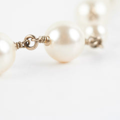 Chanel Long Necklace Pearls (Costume Jewellery) Chanel Long Necklace Pearls (Costume Jewellery)