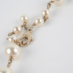 Chanel Long Necklace Pearls (Costume Jewellery) Chanel Long Necklace Pearls (Costume Jewellery)