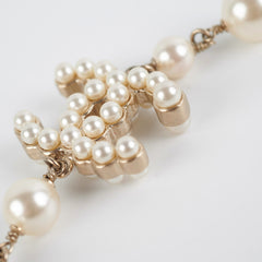 Chanel Long Necklace Pearls (Costume Jewellery) Chanel Long Necklace Pearls (Costume Jewellery)