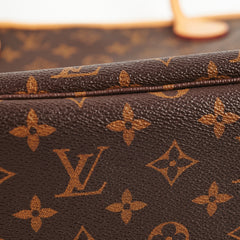 Louis Vuitton Neverfull MM Monogram Shoulder Bag Louis Vuitton Neverfull MM Monogram Shoulder Bag
