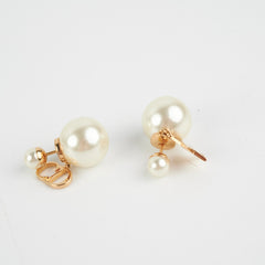 ITEM 3 - Christian Dior Tribales Pearl Earrings Costume Jewellery ITEM 3 - Christian Dior Tribales Pearl Earrings Costume Jewellery