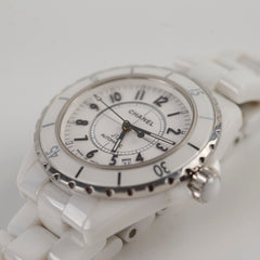 Chanel J12 ceramic 33mm automatic watch white Chanel J12 ceramic 33mm automatic watch white