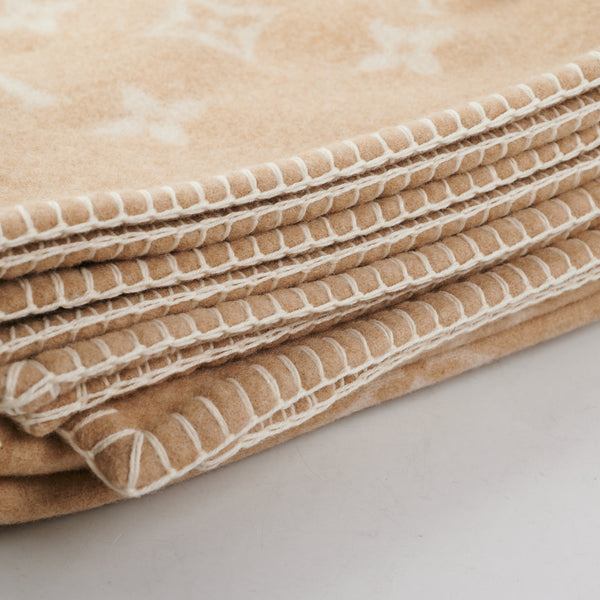 LOUIS VUITTON Wool Cashmere Monogram Blanket Marron 224441