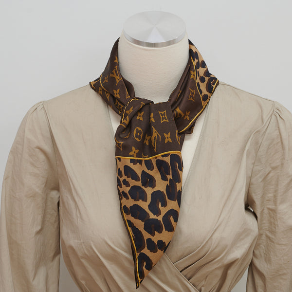 Sold' LOUIS VUITTON Brown Monogram Leopard Print Silk Twill Square