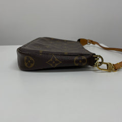 Louis Vuitton Pochette Accessoires Monogram