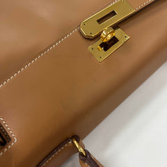 Hermes Kelly 28 Box Calf Gold - V Stamp