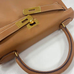 Hermes Kelly 28 Box Calf Gold - V Stamp