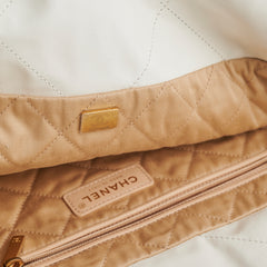 Chanel 22 Medium White