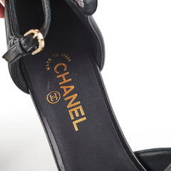 Chanel Quilted Black Sandals Size 40