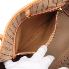 Louis Vuitton Monogram MM Neverfull