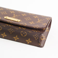 Louis Vuitton Wallet On Chain Lily Monogram
