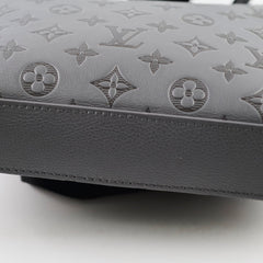 Louis Vuitton Men's Trio Messenger Bag Grey