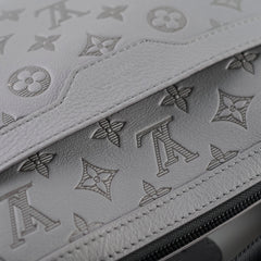 Louis Vuitton Men's Trio Messenger Bag Grey
