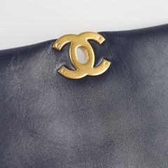 Chanel 19 Large Navy (30 Series)