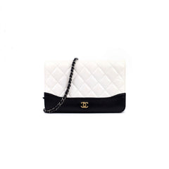 Chanel Gabrielle Wallet On Chain Black/White