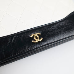 Chanel Gabrielle Wallet On Chain Black/White