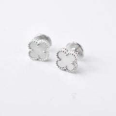 Van Cleef & Arpels Sweet Alhambra white mother of pearl Earstuds 2019