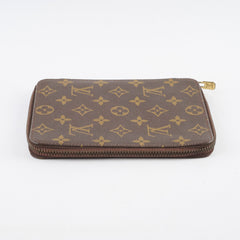 Louis Vuitton Vintage Monogram Zippy Passport Holder