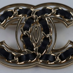 Chanel Black/Gold CC Logo Brooch Costume Jewellery
