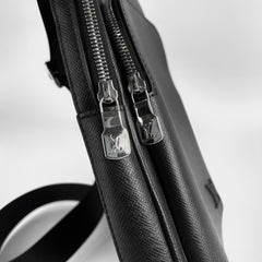 Louis Vuitton Men's Avenue Sling Bag Black