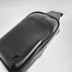 Louis Vuitton Men's Avenue Sling Bag Black