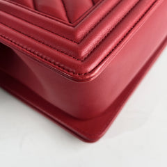 Chanel Boy Old Medium Chevron Lambskin Red - 22 Series