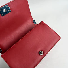 Chanel Boy Old Medium Chevron Lambskin Red - 22 Series