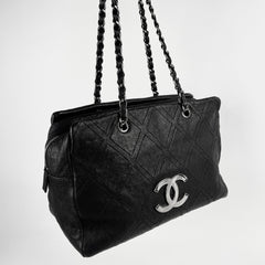 Chanel Diamond Stitch Tote Large Black - 12 Series