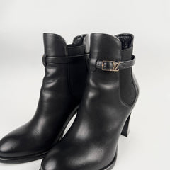 Louis Vuitton Leather Ankle Boots Black Size 39