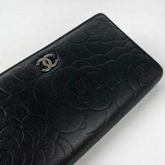 Chanel Yen Camelia Wallet Black