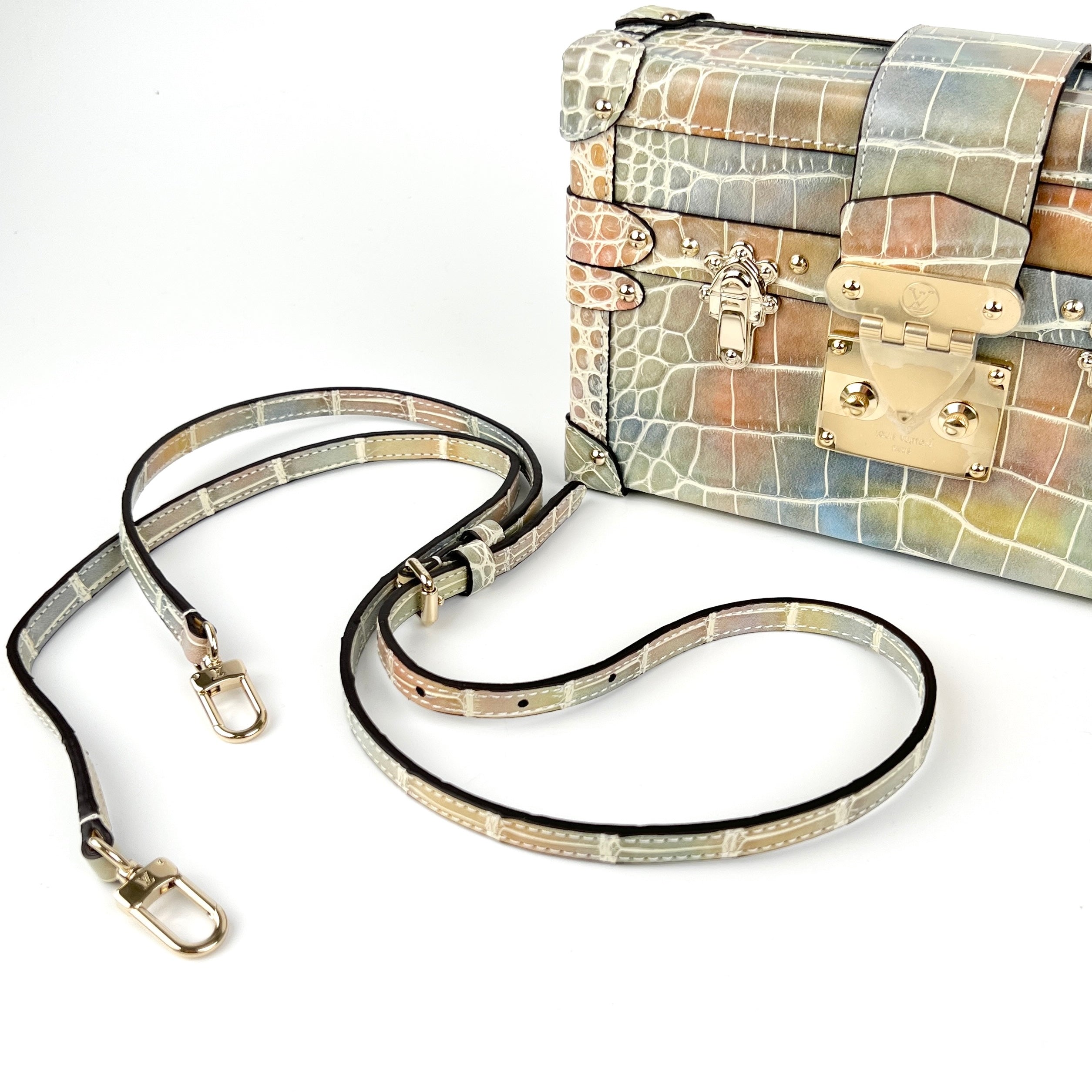 Malle Moynat damier - datée de 1910 Malle Moynat damier - datée de 1910