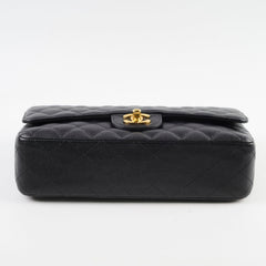 Chanel Vintage Caviar Memium/Large Classic Flap Black
