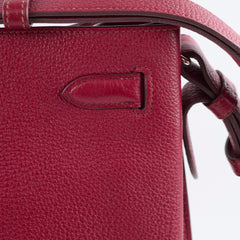 Hermes So Kelly  26 Rubis Togo N Square Stamp