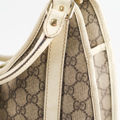 Gucci GG Surpreme Shoulder Bag Beige
