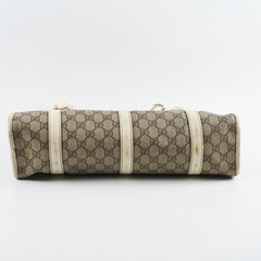 Gucci GG Surpreme Shoulder Bag Beige