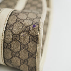 Gucci GG Surpreme Shoulder Bag Beige