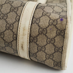 Gucci GG Surpreme Shoulder Bag Beige