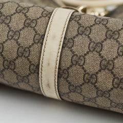 Gucci GG Surpreme Shoulder Bag Beige