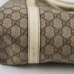 Gucci GG Surpreme Shoulder Bag Beige